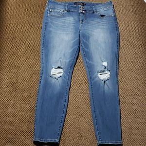 Torrid Premium Jeggings Distressed Jeans 18R